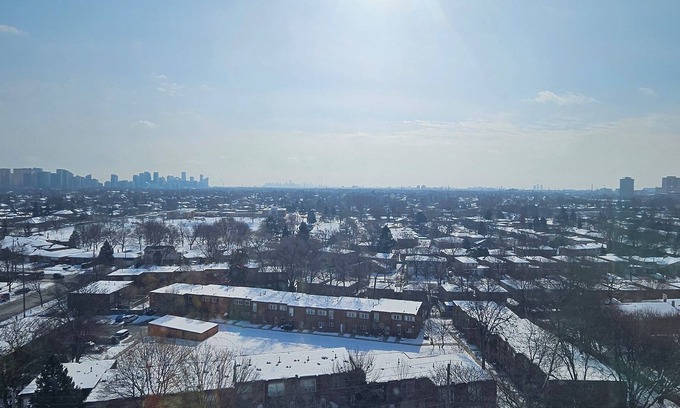 Newtonbrook Condo | Right in the middle of Thornhill, Vaughan and North York.nBathurst & Steeles