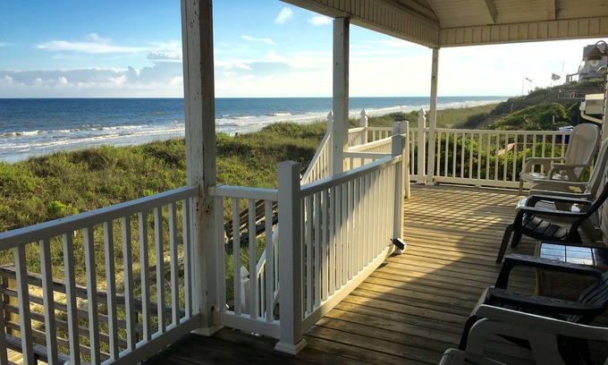 Long Beach House | Right on the beach, wonderful views of the ocean, great house!