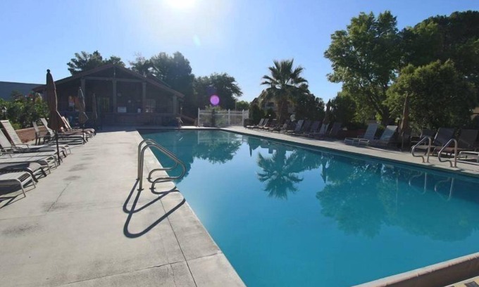 St. George Condo | Rim Runner | Near Mountain Biking | 1 Bed/1 Bath | Pet Friendly Condo