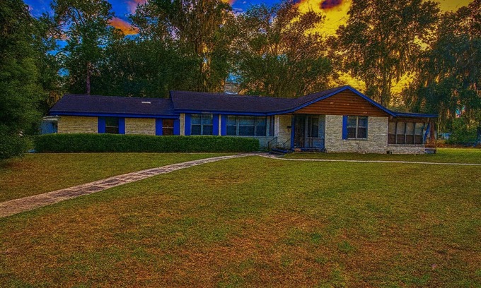 Riverview House | River House w/King Beds 1.5 Acres by Jags Stadium