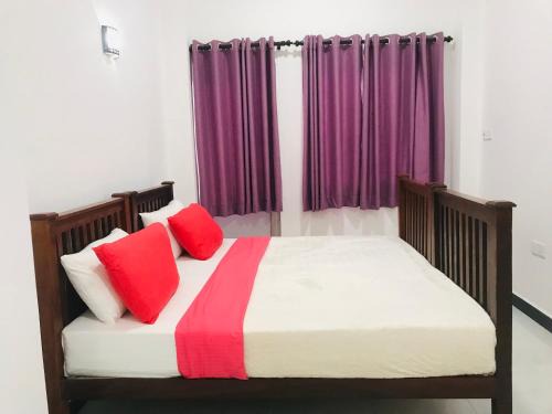 Demodera Bed & Breakfast | River Line -Ella
