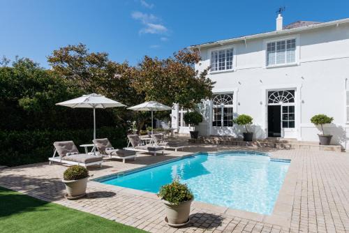 Stellenbosch Central Hotel | River Manor Boutique Hotel by The Living Journey Collection