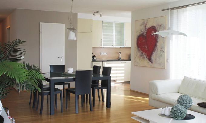 Regensburg Apartment | River Residence Regensburg/Voll Ausgestattetes Apartment für bis zu 3 Personen