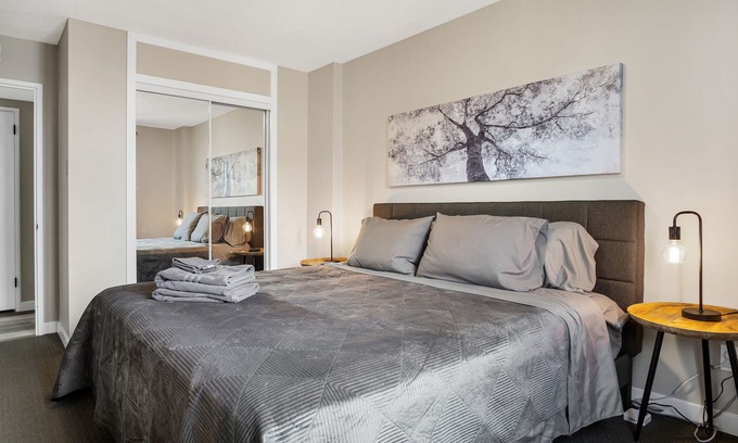 Saskatoon Downtown Condo | RIVER VIEW 2BD CONDO IN THE HEART OF THE CITY