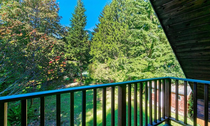 Gold Bar Cabin | Riverfront Gold Bar Cabin Near Stevens Pass!