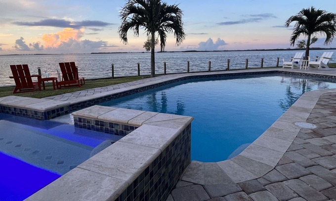 Cocoa Isles Country Club House | Riverfront-Heated Pool/Spa-Game Room-Bikes