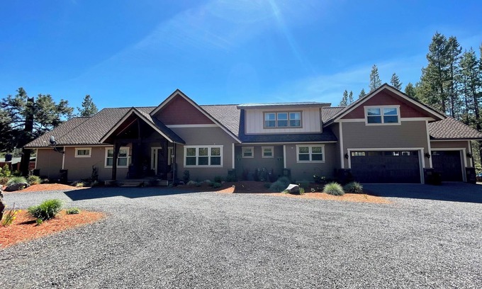 Oregon Water Wonderland House | Riverfront, newly built home with amazing views and private river access