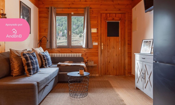 Soldeu Apartment | Riverfront Retreat by Grandvalira & Parkingnn