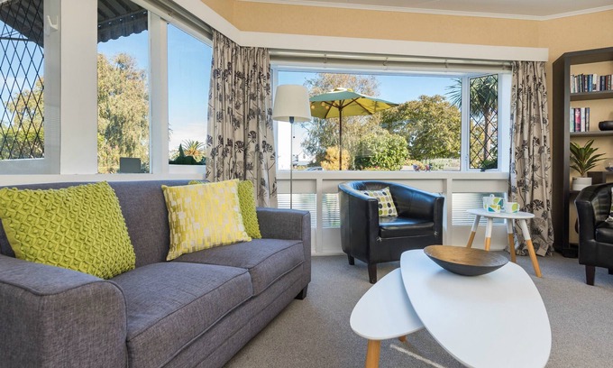 Nelson House | Riversong City Retreat - right on the edge of town