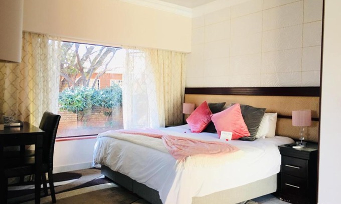Centurion House | Riverton Manor