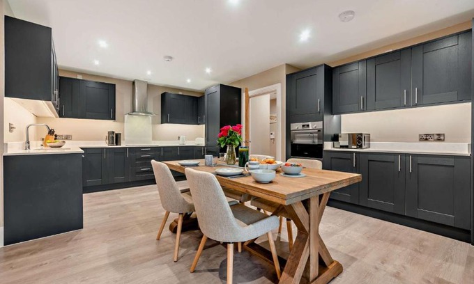Burford House | Riverview