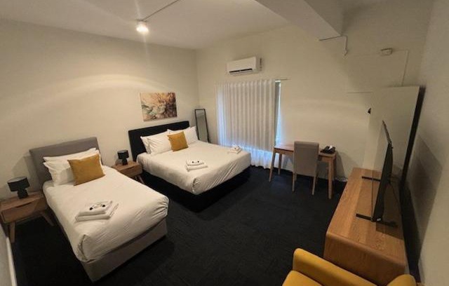 Riverwood Hotel | Riverwood Hotel - Adults Only