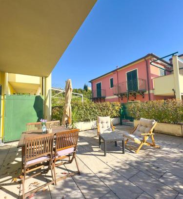 San Bartolomeo al Mare Apartment | Riviera Charme House