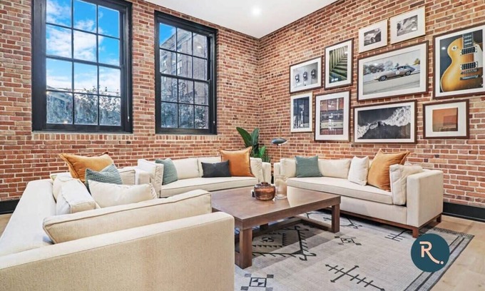 Arts/Warehouse District Apartment | Roami at The Lola Near Bourbon St Bach Suite #31