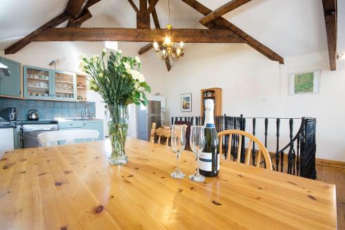 Blackwell in the Peak House | Robins Nest