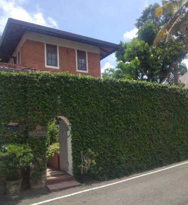 Pita Kotte House | Roche's Cozy Corner R-2 Ground Level
