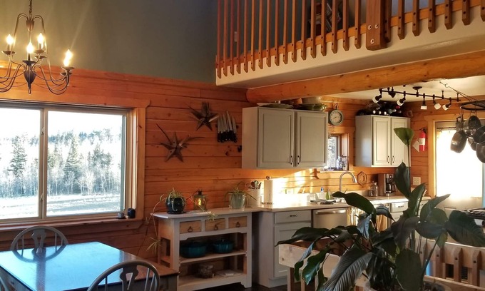 Indian Mountain Cabin | Rocky Mountain Family Friendly cabin with VIEWS that will take you breath away!