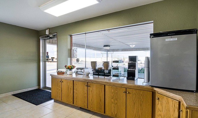 Liberal Hotel | Rodeway Inn Liberal