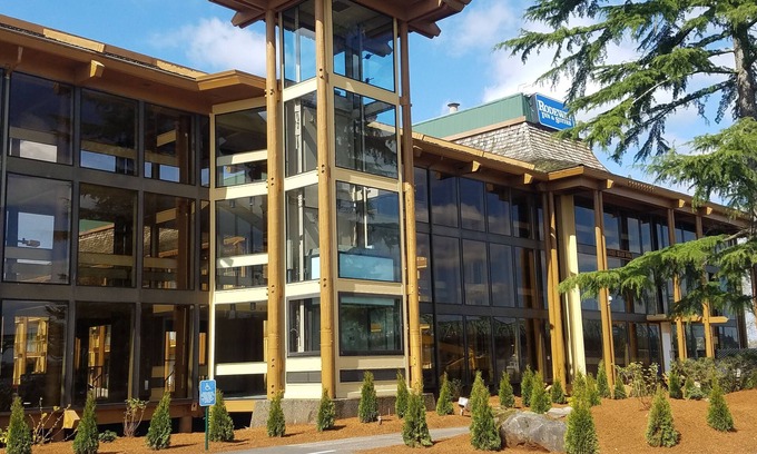 Hayden Island Hotel | Rodeway Inn & Suites Portland - Jantzen Beach