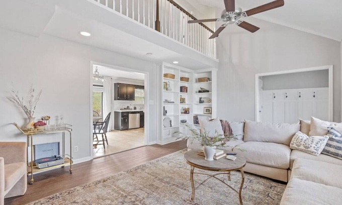 Clarksville Apartment | Roedeer Retreat Near Ft. Campbell & Pet Friendly