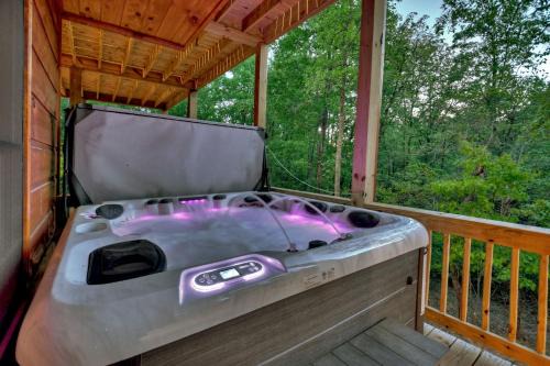 Mineral Bluff Villa | Rohring Retreat - Bask in comfort on the deck and play games in the game room