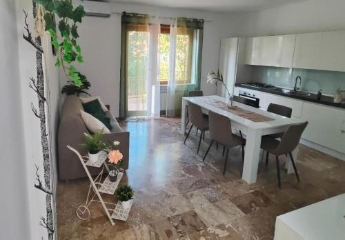 Zona XXXI Mezzocammino Apartment | Roma amoR Vitinia