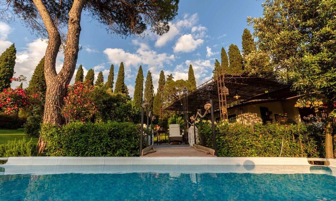 Pescia Villa | Romantic and Luxury COTTAGE NANNI with Pool