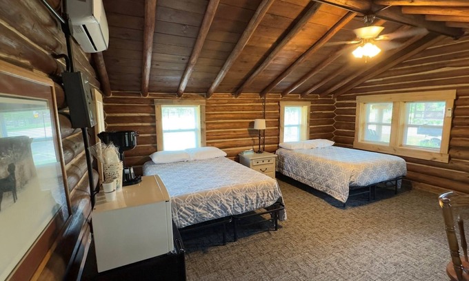 Alger Cabin | Romantic Hideaway | Hot Tub, Fire Pits & Paddle Board Rentals