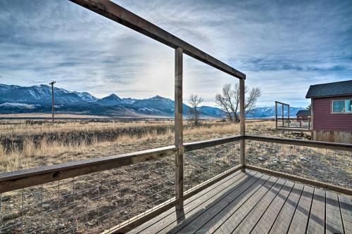 Livingston House | Romantic Mountain Getaway - 1 Hour to Yellowstone!
