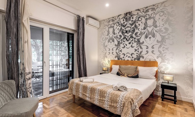 Quartiere XIII Aurelio Apartment | Romantic Piccolomini Lux Guest House