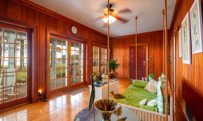 Elizabeth City Apartment | Romantic Riverside Private Wing Perfect for travel professionals!