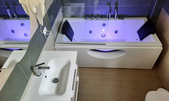 Scicli Apartment | Romantic Room con Vasca Idromassaggio