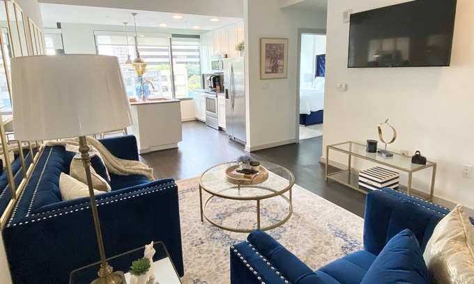 Lenox Condo | Romantic Upscale Buckhead 1bdrm Condo w/view