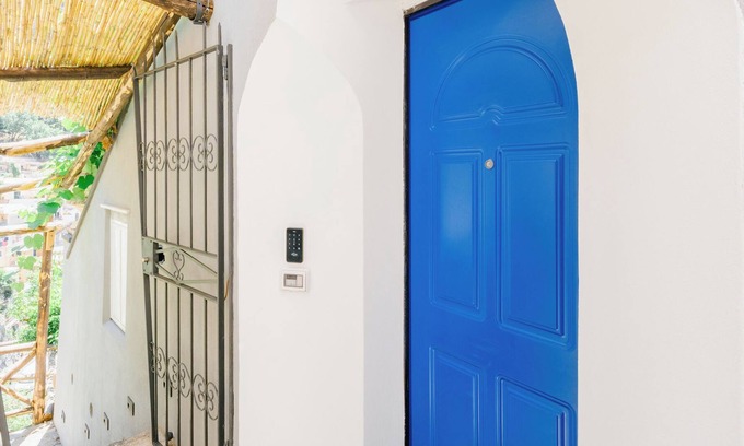 Montepertuso House | Romantic villa with hot tub - 5 min from the beach