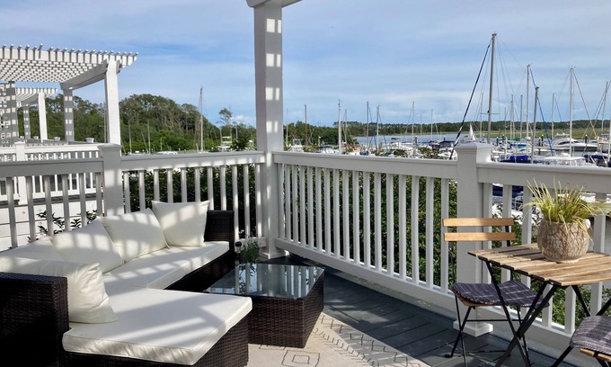 Southport Condo | Romantic Waterfront Retreat in charming Southport