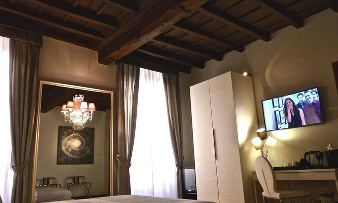 Rione IV Campo Marzio Apartment | Rome Exclusive Residence Brunetti