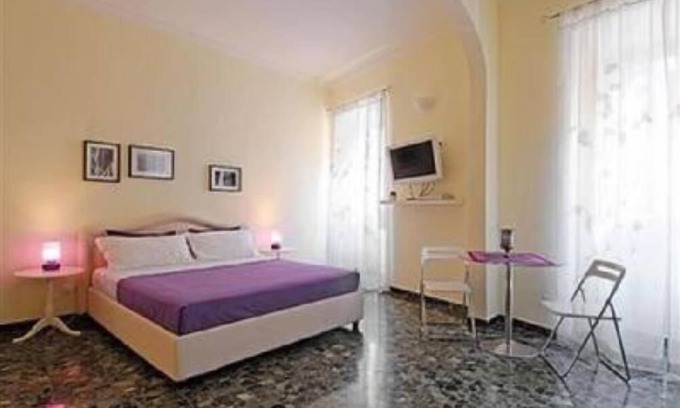 Repubblica Apartment | Rome: Fantastic studio in old building in the historical centre of Rome