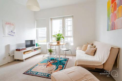 Old Street Apartment | Rooftop Apartment by KeyHol Holidays