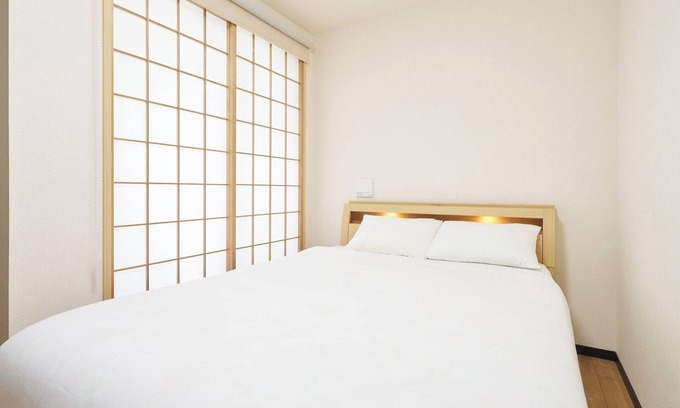 Naniwa Apartment | Room 101 A base for sightseeing in Osaka including Tsutenkaku Dotonbori Osaka Castle Universal - 1st floor room 101/Osaka Ōsaka
