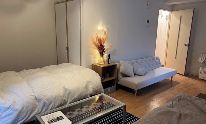 Chuo-ku Apartment | Room 302, Chateau Minami 6-jo Building, 3 people OK! Comfortable studio with 3 beds