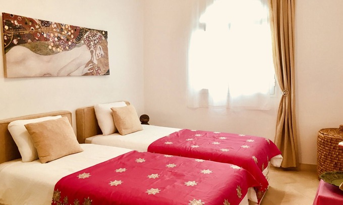 Asilah Apartment | room Ambre VILLAZILA guest house on the ocean