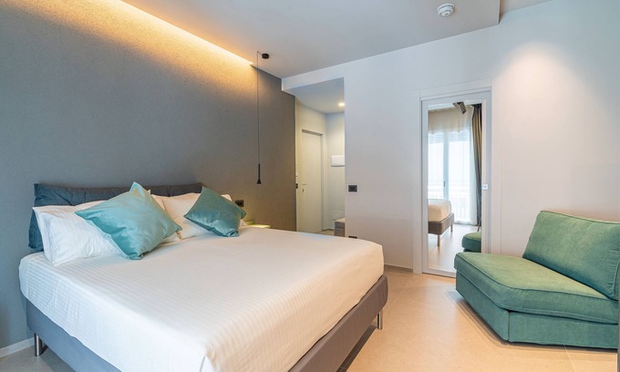 Viagrande Apartment | Room 'Verde' with Mountain View, Shared Terrace and Air Conditioning