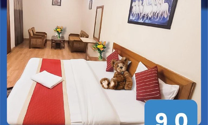 Noida Hotel | Roomshala 035 Premium Inn - Near Noida Sec 15 Metro Station