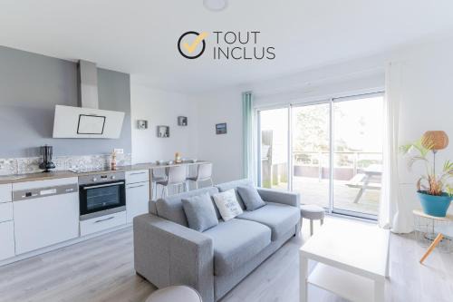 Ploudalmezeau Apartment | ROSCAROC ENEZ KARN - Joli T2 vue mer proche plage