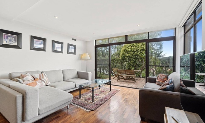 Rose Bay House | Rose Bay 2 bedroom home + spacious outdoor terrace