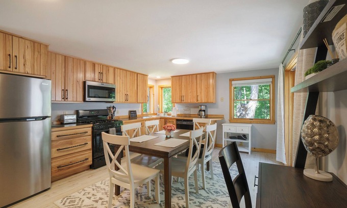 Boyne Falls House | Rose Cottage - 1 of 2 Cottages on Property - Near Boyne Mountain Trail!