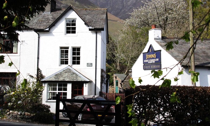 Threlkeld Cottage | ROSE COTTAGE, family friendly, character holiday cottage in Threlkeld