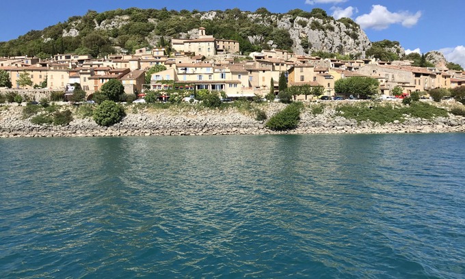 Bauduen Apartment | 'Rosemary' house T2 /LAKE VIEW /200 m from the beach.