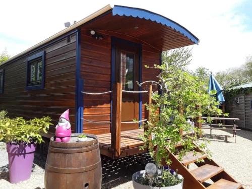 La Fleche House | Roulotte Insolite avec Bain Nordique Privé à La Flèche - FR-1-410-485