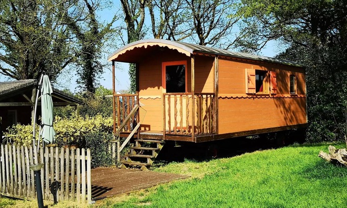 Kernascleden Cabin | Roulotte Ty Mousse 4 persons